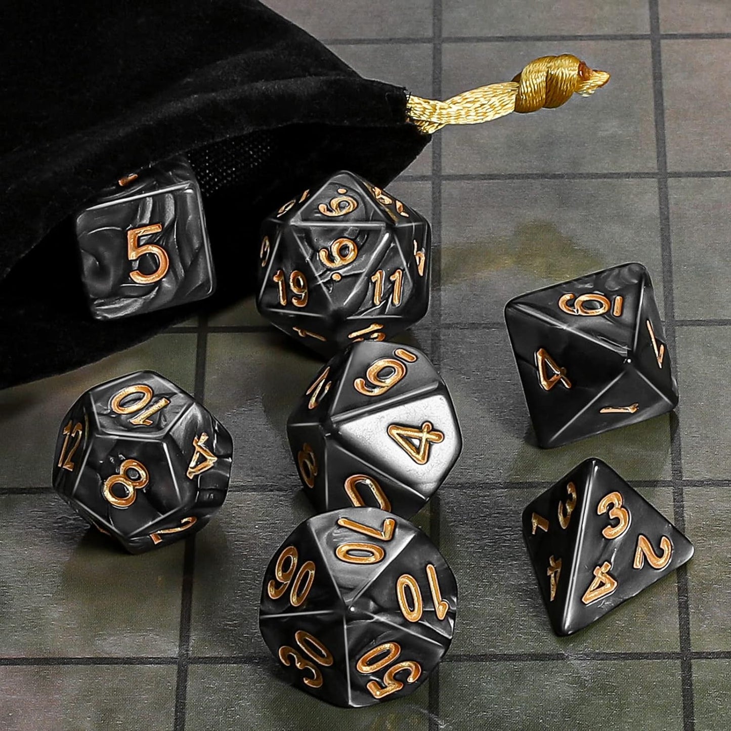 Marbled Black and Gold 7 Pcs Dice Set DnD