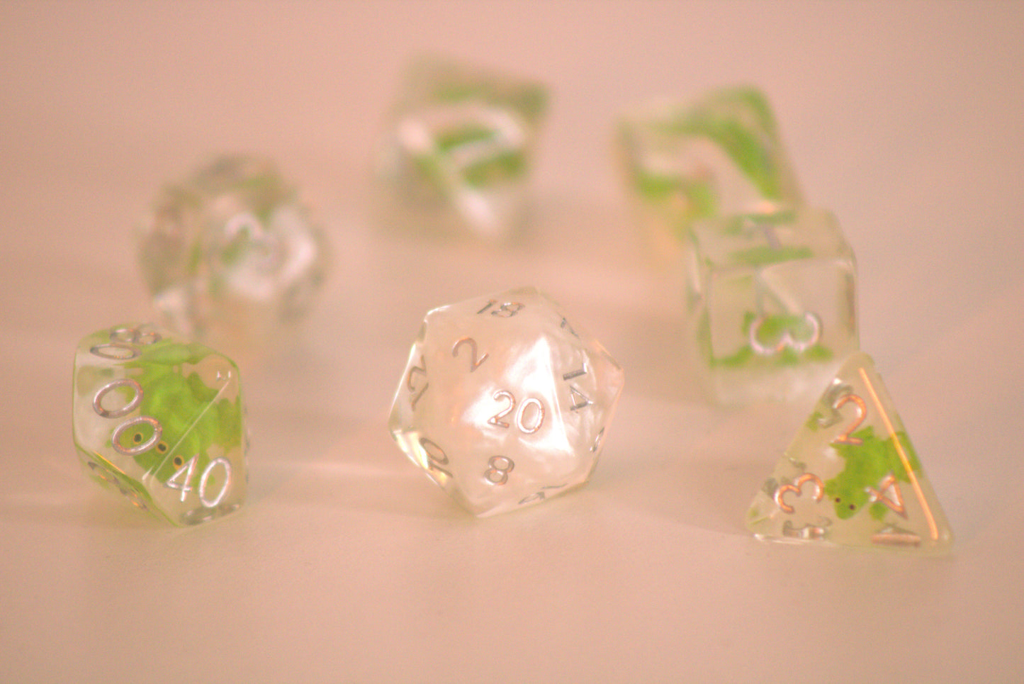Verdant Hoppers | Green Frog 7Pcs Dice Set